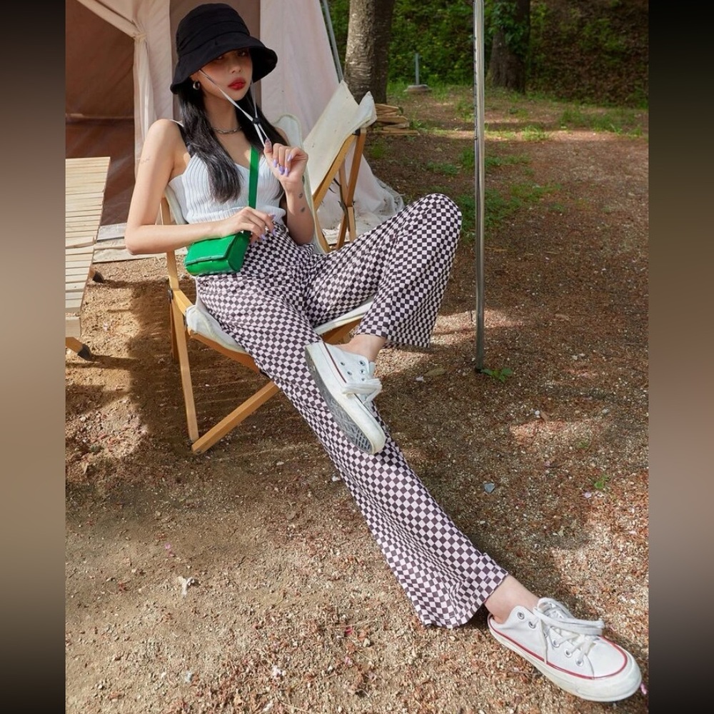 Checkered print slant pocket pants